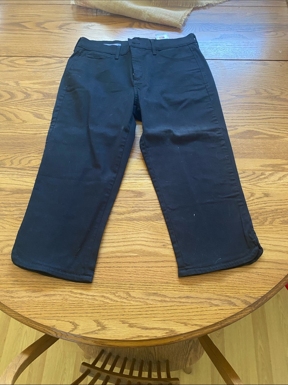 NYDJ Ariel Cropped Black Jeans Sz 10